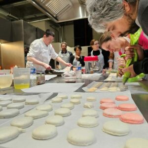  Team building Pâtisserie : cours de pâtisserie en entreprise